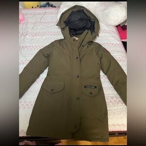 Canada Goose trillium Khaki Hooded Jacket